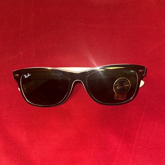 Ray-Ban 2132 Black Frame with Off White Arms Sunglasses 55 18 145 - Picture 2 of 4